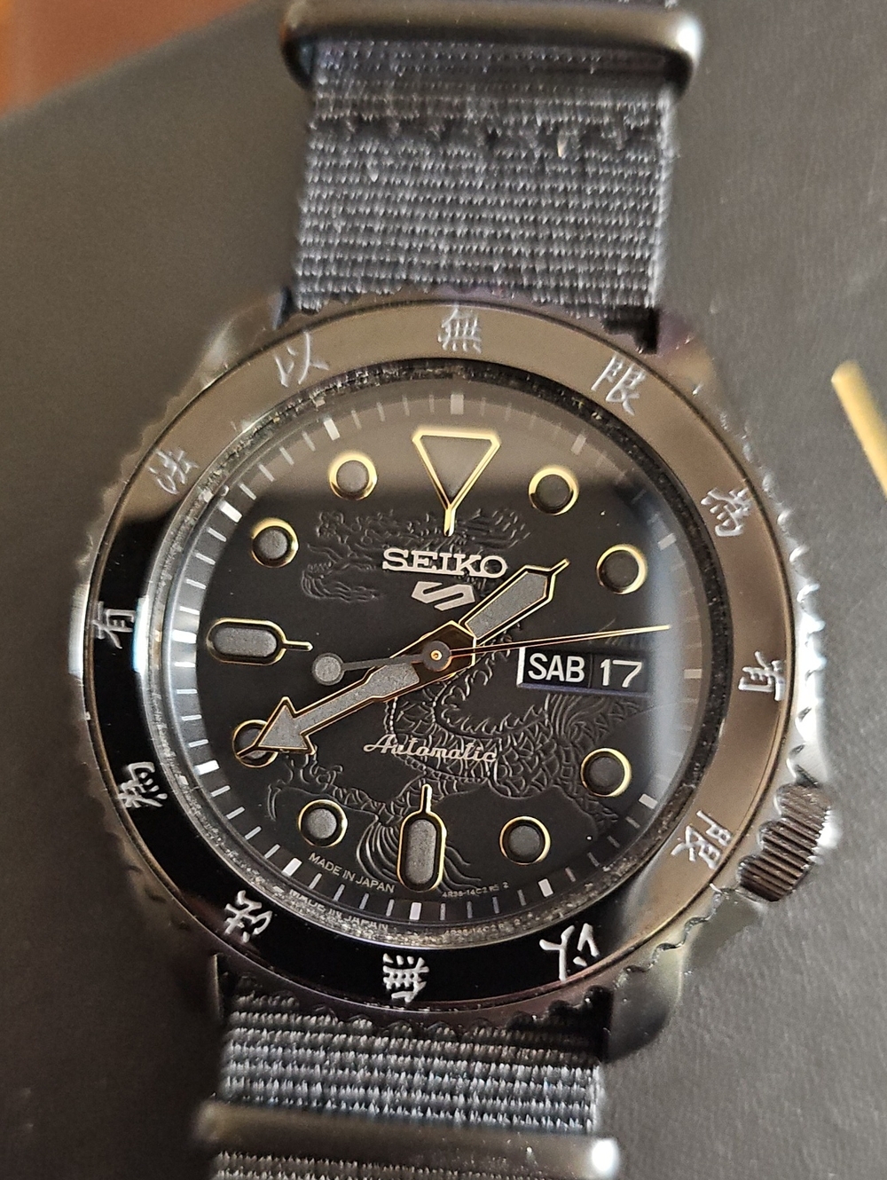 Seiko 5 Sports Bruce Lee Limited Edition Boxed Set. Automatic Watch. - Picture 1 of 12